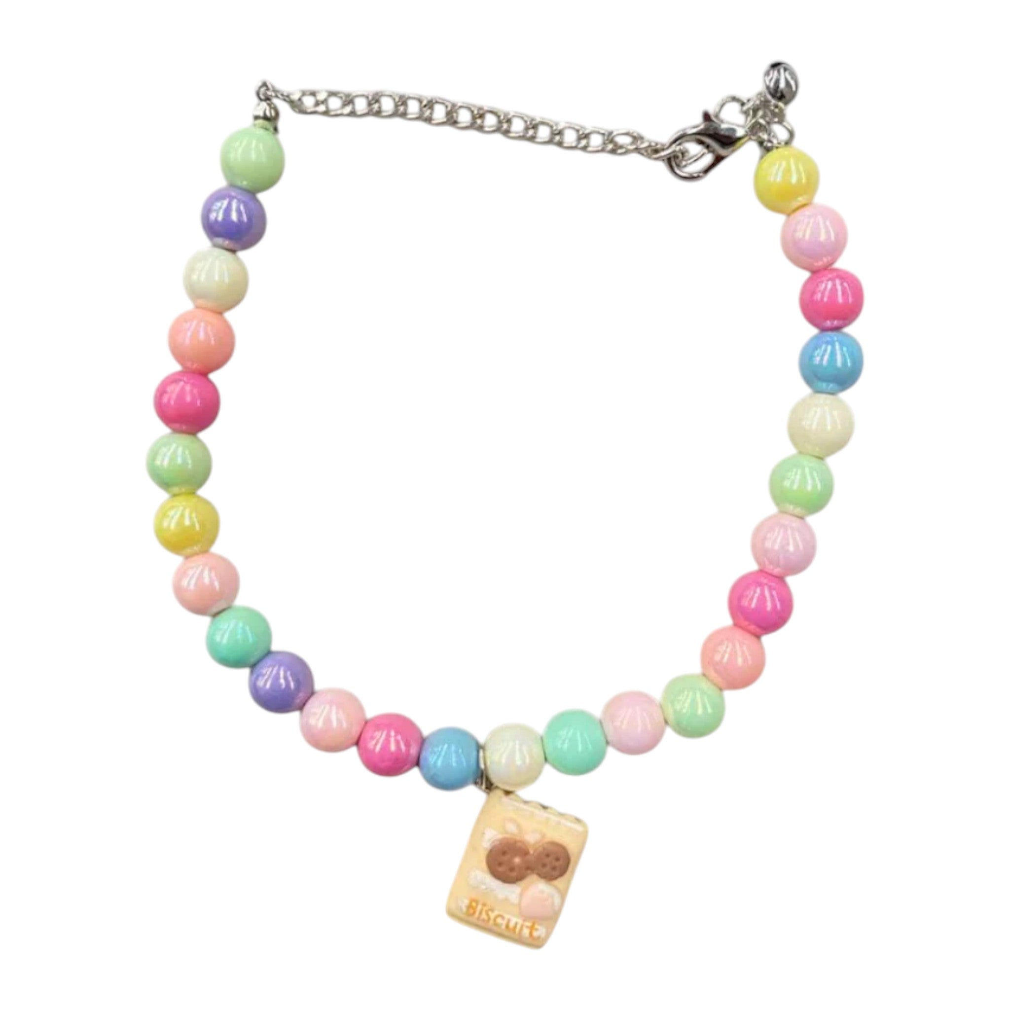 Collar de perlas de colores con dijes Collar de perlas de colores con dijes