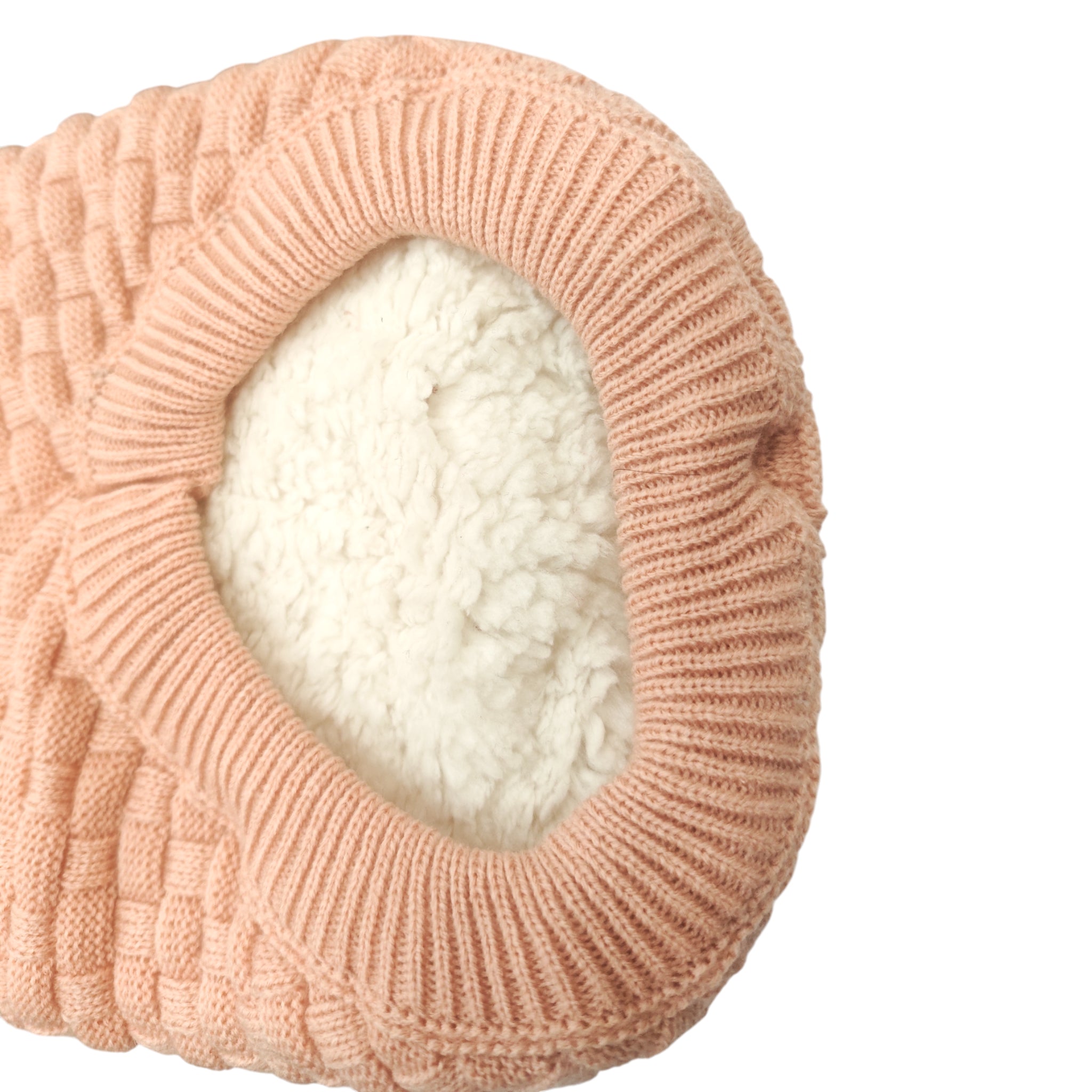 nterior de borrega suave en suéter para perros y gatos que brinda mayor abrigo