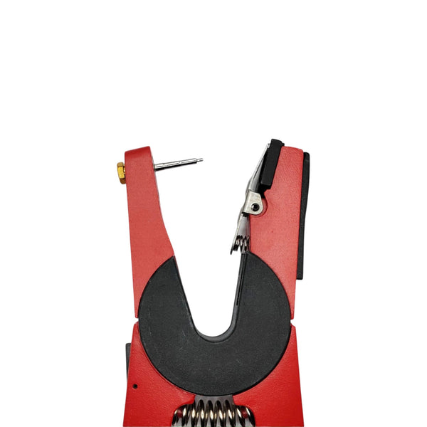 Pinza aretadora profesional para ganado bovino, vista de aguja lista para uso