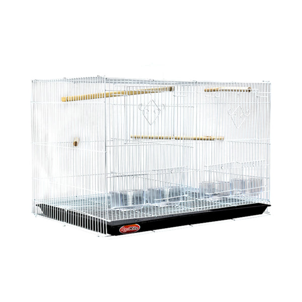 vista lateral de la jaula madrid mostrando su diseño espacioso.