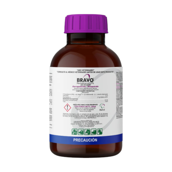 Botella de Bravo Insecticida 500 ml con permetrina, eficaz contra pulgas, garrapatas y moscas en bovinos, perros, gatos y aves.