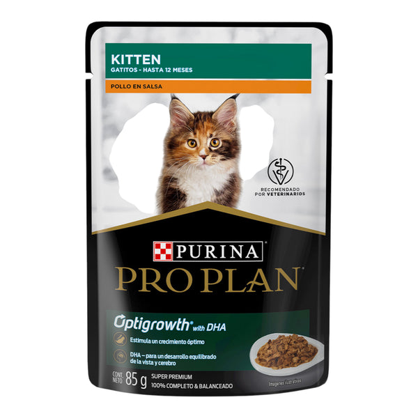 Sobre de 85 g de alimento húmedo Pro Plan sabor Pollo en Salsa para gatitos, con tecnología Optigrowth y DHA para el desarrollo del cerebro, la vista y el crecimiento saludable.