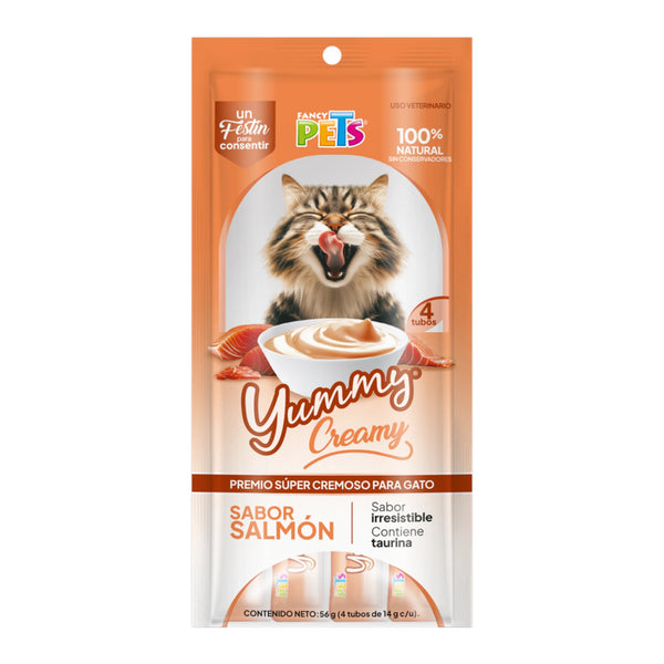 Sobre de premio Yummi Creamy sabor salmón para gatos, con 4 tubos de 14g