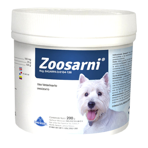 Frasco de Zoosarni ungüento veterinario de 200 g para perros, usado en el tratamiento de la sarna y parásitos externos.